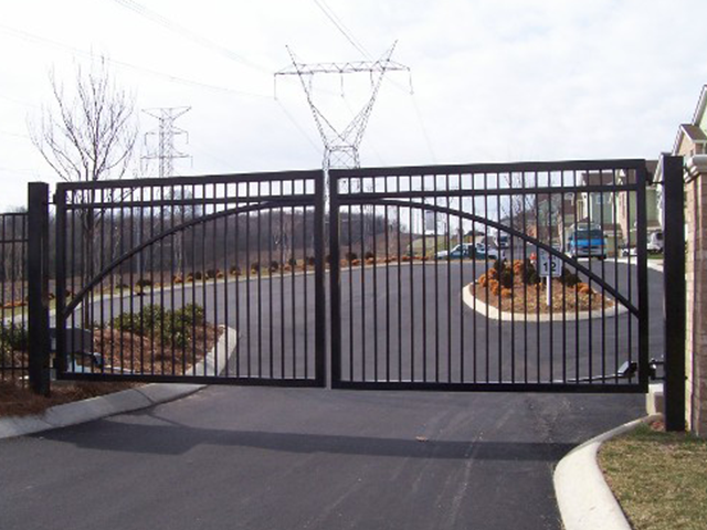 Main Gate Aluminum Fence